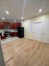 549 Hempstead Turnpike in Elmont, NY - Building Photo - Building Photo