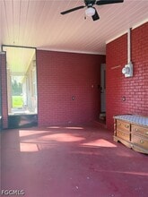 48 Harbor Cir in Astatula, FL - Building Photo - Building Photo