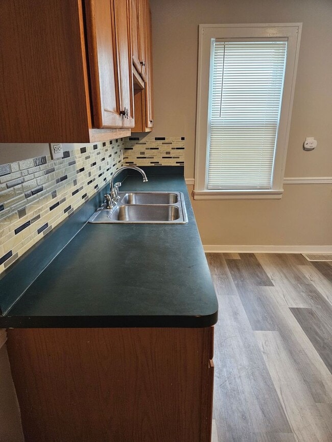 19850 Renwood Ave in Euclid, OH - Building Photo - Building Photo