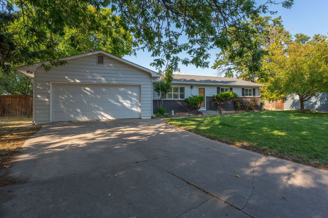 1209 Skyline Dr in Fort Collins, CO - Foto de edificio