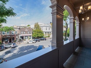 121 Greenwich Ave in Greenwich, CT - Building Photo - Building Photo