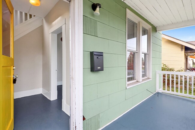 1241 Grant St in Bellingham, WA - Building Photo - Building Photo