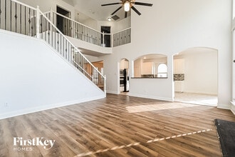 8606 Granville Dr in Dallas, TX - Building Photo - Building Photo