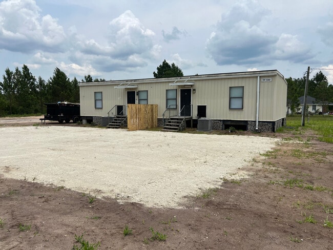 124 Worthington Dr in Ludowici, GA - Building Photo - Building Photo