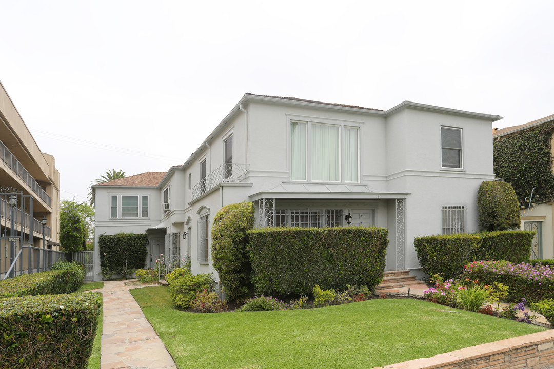 142 N Gale Dr in Beverly Hills, CA - Building Photo