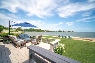 34 Prospect Ave in Guilford, CT - Building Photo