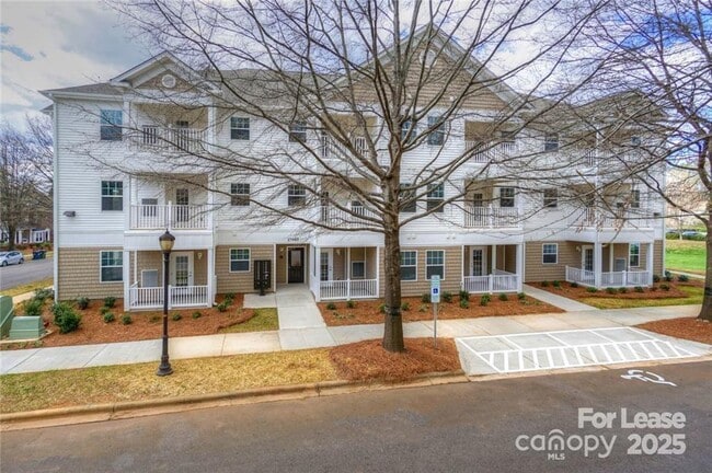 property at 17905 Delmas Dr