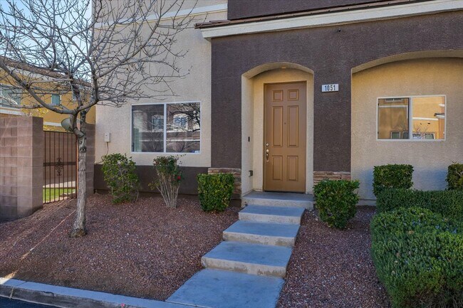 9303 Gilcrease Ave in Las Vegas, NV - Building Photo - Building Photo