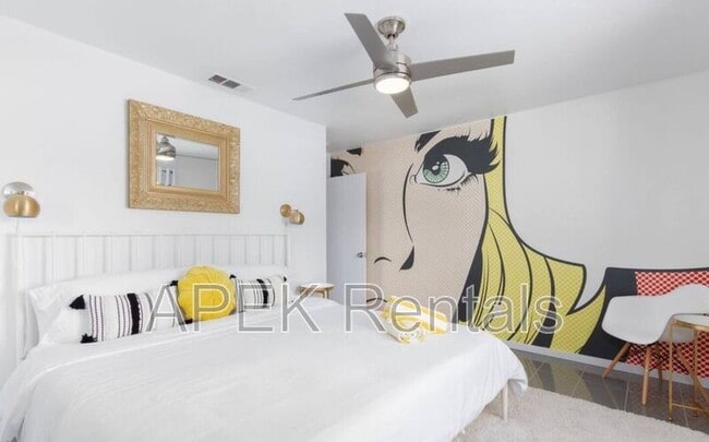 2241 E Finley Rd in Palm Springs, CA - Building Photo - Building Photo