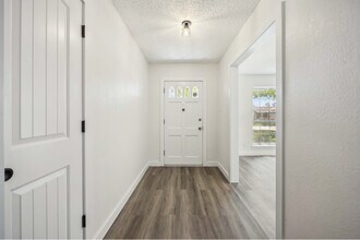 12418 A Bar Dr in Santa Fe, TX - Building Photo - Building Photo