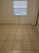 2401 Van Buren St in Hollywood, FL - Building Photo - Building Photo