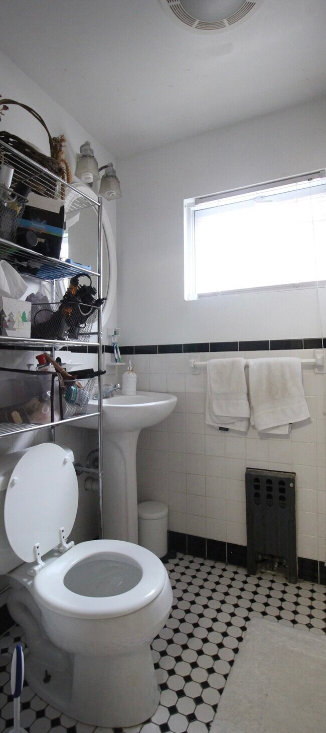 25 Pratt St, Unit #1 in Boston, MA - Building Photo - Building Photo