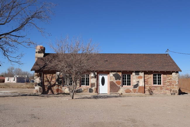 property at 509 W 16th St