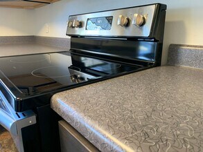 4539 W Kingsbury St in Springfield, MO - Building Photo - Building Photo