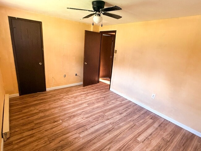 7 Maria Manor, Unit 2