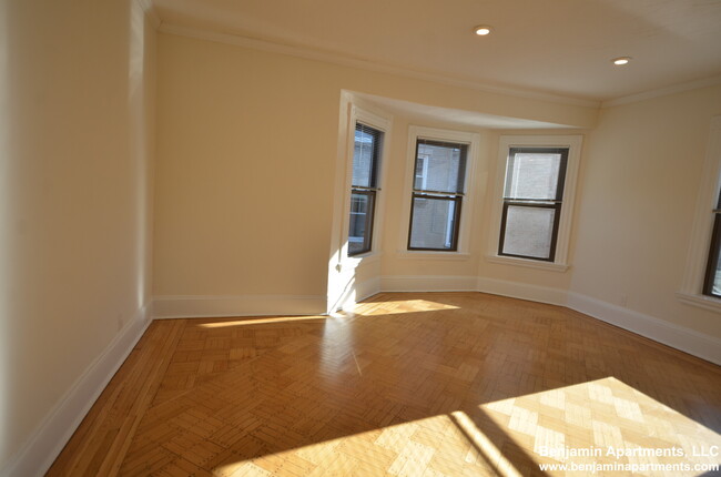 77 Lanark Rd, Unit 2 in Boston, MA - Building Photo - Building Photo