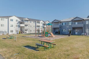 Ridgeline Apartments in Yelm, WA - Building Photo