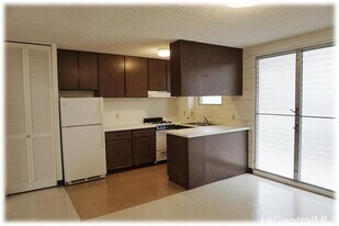 1254 Lunalilo St in Honolulu, HI - Building Photo