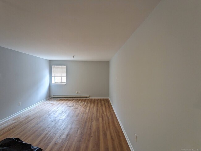 15 W Main St-Unit -3N in Ansonia, CT - Building Photo - Building Photo