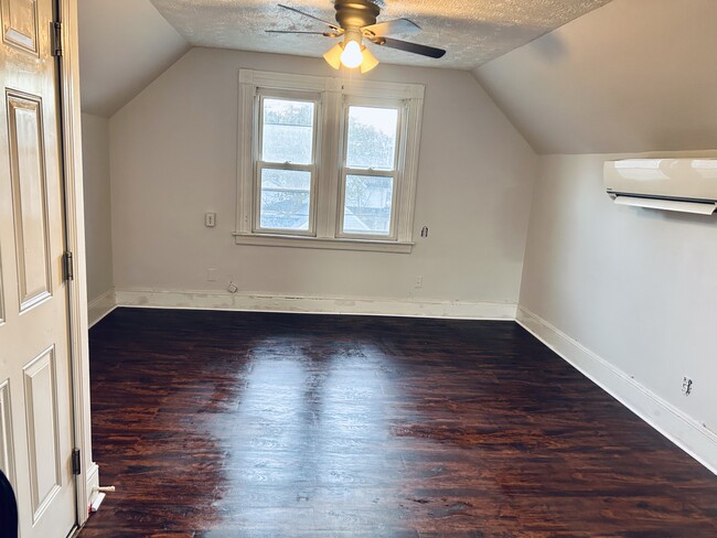 176 Steele St in New Britain, CT - Building Photo - Building Photo