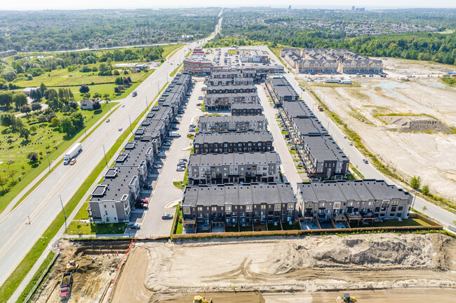 Park District Townhomes in Pickering, ON - Building Photo - Building Photo