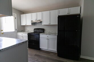 1718-1720 E 39th St in Savannah, GA - Building Photo - Building Photo