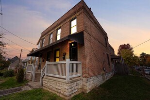 514 W 1st Ave in Columbus, OH - Building Photo