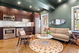 1454 W Roscoe St in Chicago, IL - Building Photo - Building Photo
