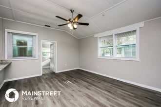 4007 E Osborne Ave in Tampa, FL - Foto de edificio - Building Photo