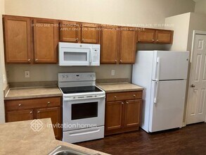 1825 NW 20th Ave in Cape Coral, FL - Building Photo - Building Photo