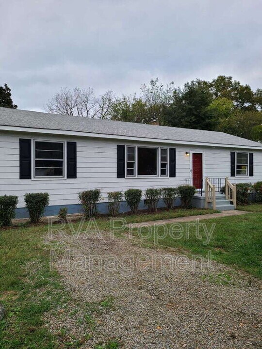 1102 Southbury Ave in Richmond, VA - Building Photo