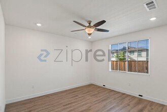 109 Tranquil Ln in Pittsburg, CA - Building Photo - Building Photo