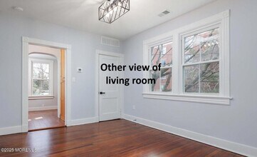 13 Memorial Pkwy-Unit -2 in Atlantic Highlands, NJ - Building Photo - Building Photo