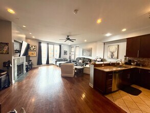 1353 N Sedgwick St in Chicago, IL - Building Photo - Building Photo