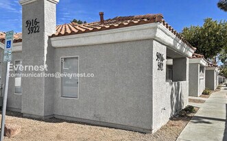 5922 W Vegas Dr, Unit 02-308 in Las Vegas, NV - Building Photo