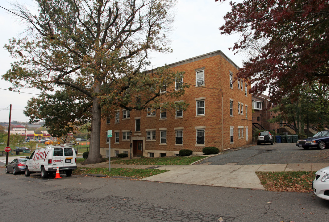 The Verkardin in Washington, DC - Building Photo