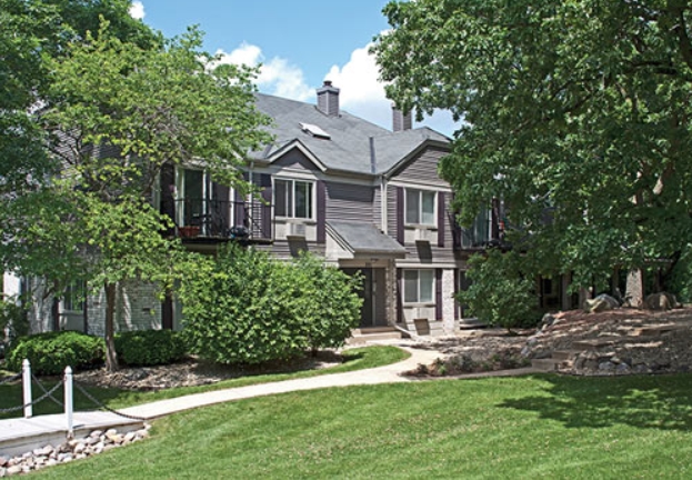 Yorktown Apartments in Madison, WI - Foto de edificio