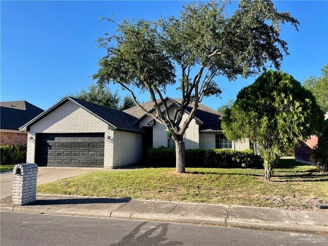 2008 Village Dr in Mission, TX - Building Photo - Building Photo