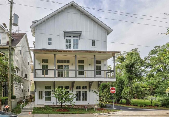property at 429 St Francis St