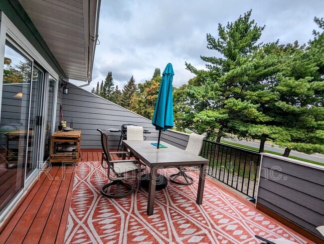 14254 Estates Ave in Apple Valley, MN - Building Photo - Building Photo