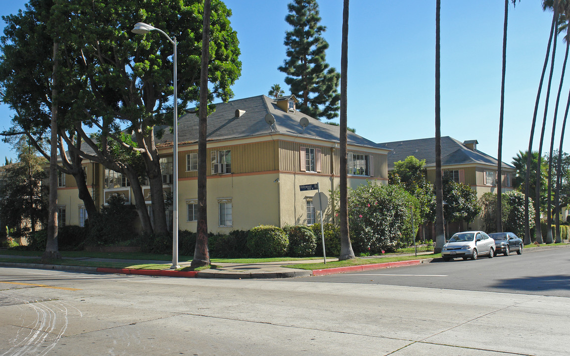 1648 N Ogden Dr in West Hollywood, CA - Foto de edificio