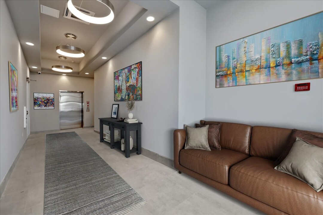 1 Center St, Unit 201 in Clifton, NJ - Building Photo