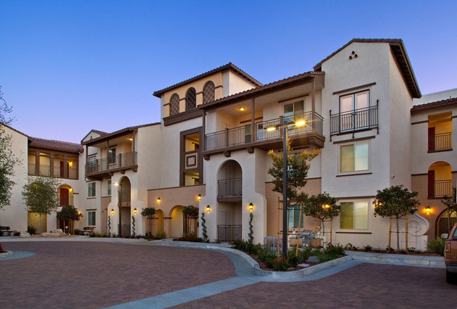 Mercado Apartments