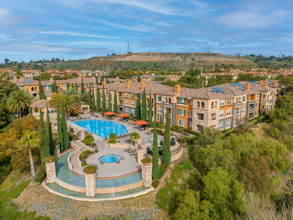 Portofino Apartments in San Diego, CA - Building Photo