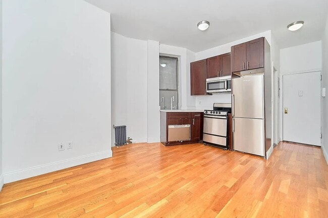 property at 400 Central Prk W
