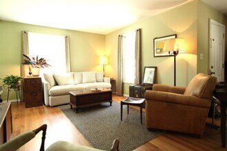 337 Beakes St in Ann Arbor, MI - Building Photo - Building Photo