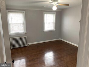 121 Hillcrest Ave in Collingswood, NJ - Building Photo - Building Photo