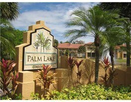 4759 Via Palm Lakes in West Palm Beach, FL - Building Photo