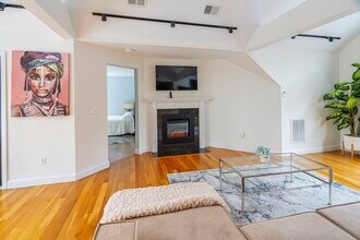 1364 High St in Westwood, MA - Building Photo - Building Photo