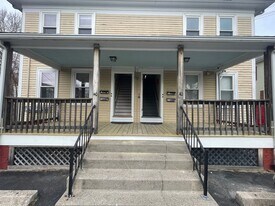 40 Mulberry St in Attleboro, MA - Building Photo